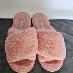 Sorel Women's Pink Fuzzy Slippers Size 8